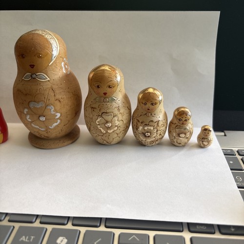 Russian matryoshka nesting - russian,