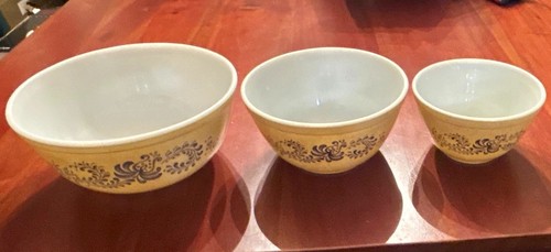 Pyrex homestead nesting mixing - nesting,