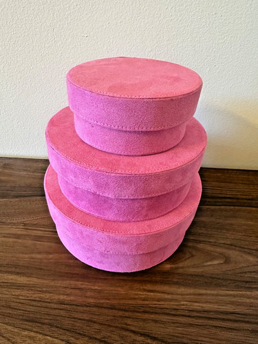 Pink suede round nesting - suede,